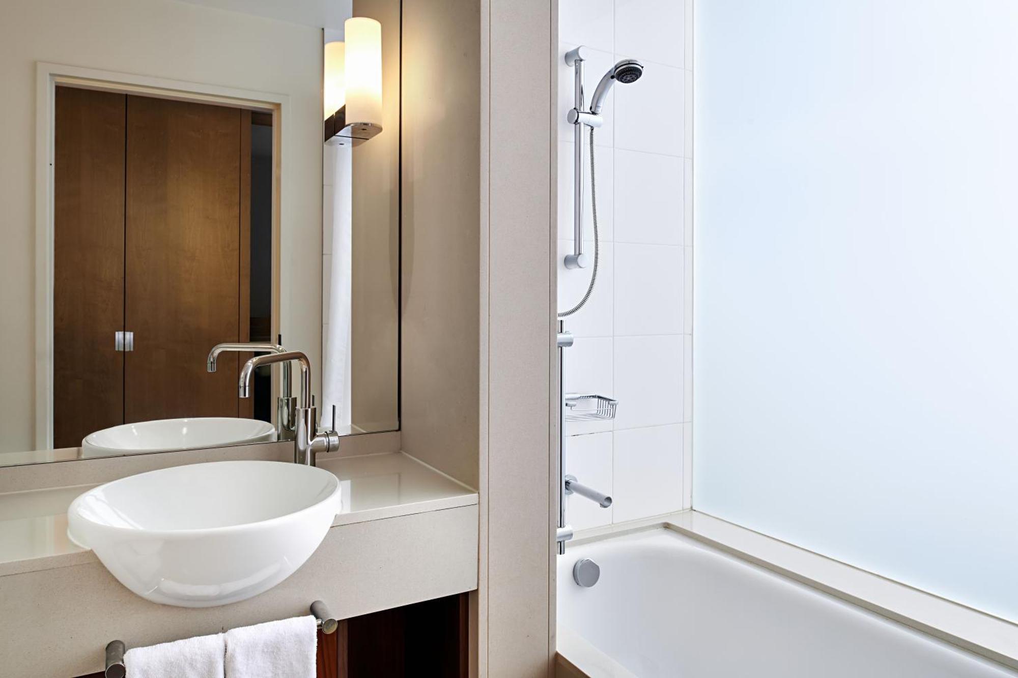 Hotel Crowne Plaza Sydney Macquarie Park By Ihg Exterior foto