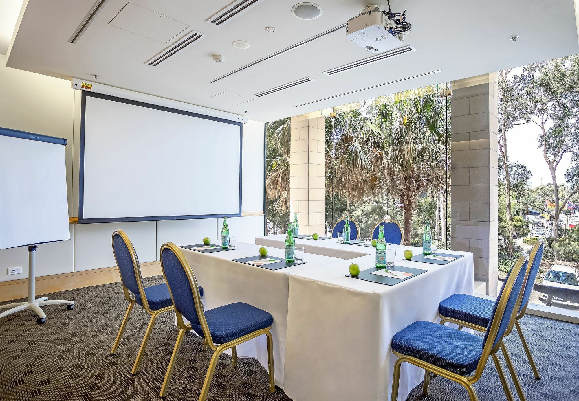 Hotel Crowne Plaza Sydney Macquarie Park By Ihg Exterior foto